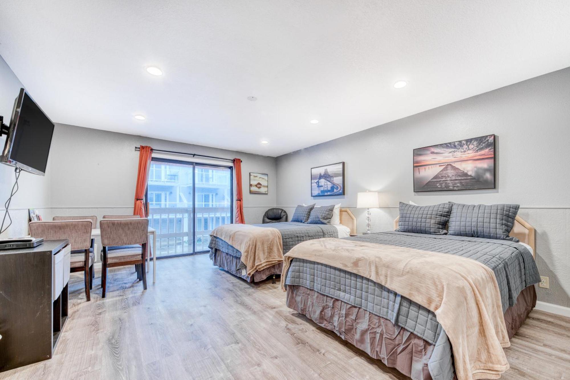Sea Treasures Hotel