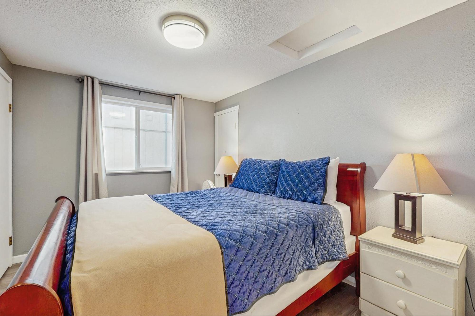 Sea Treasures Hotel