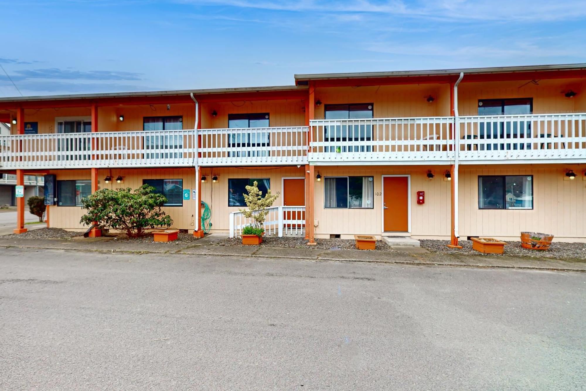 Sea Treasures Hotel Rockaway Beach