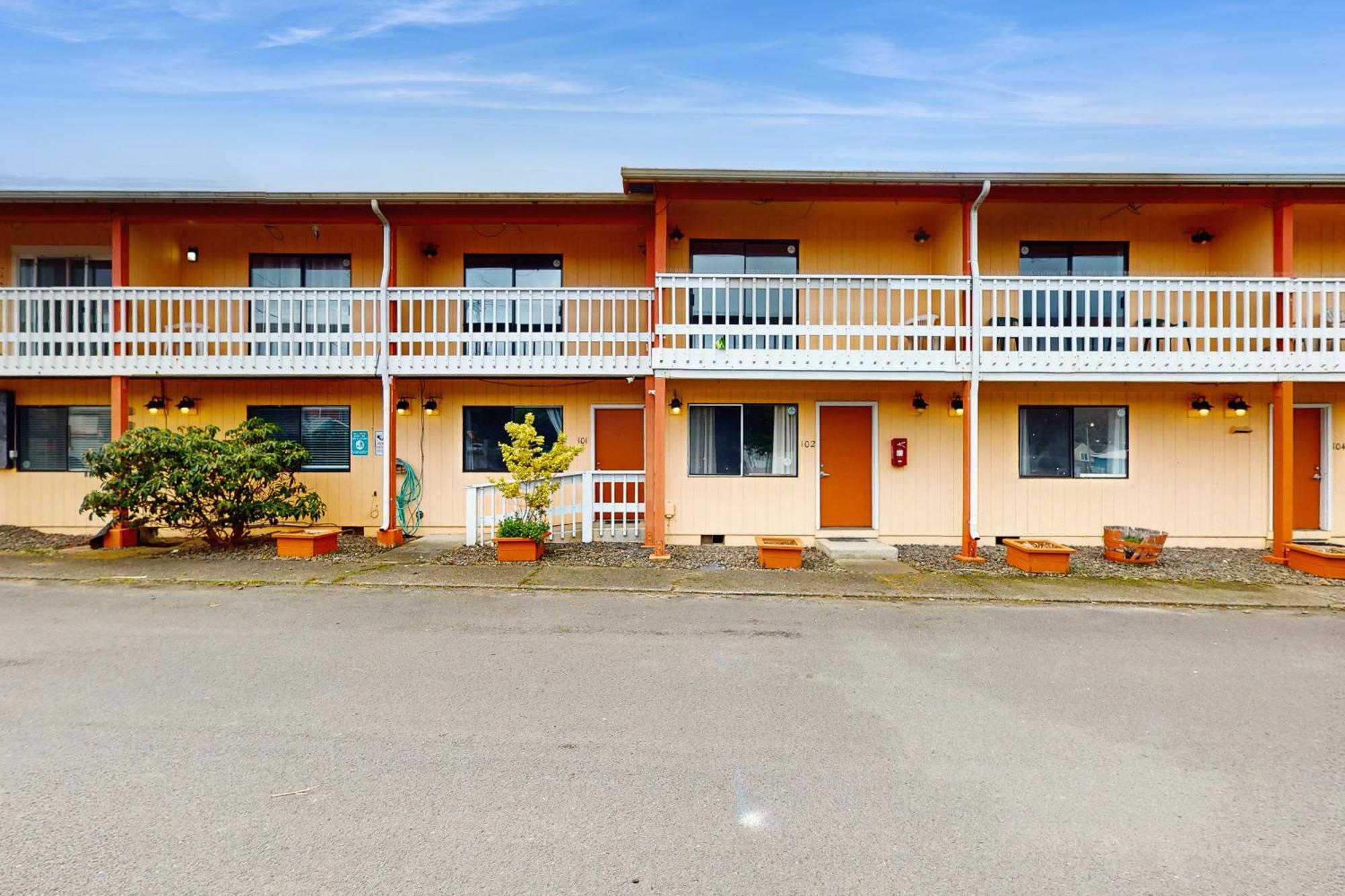 Sea Treasures Hotel Rockaway Beach